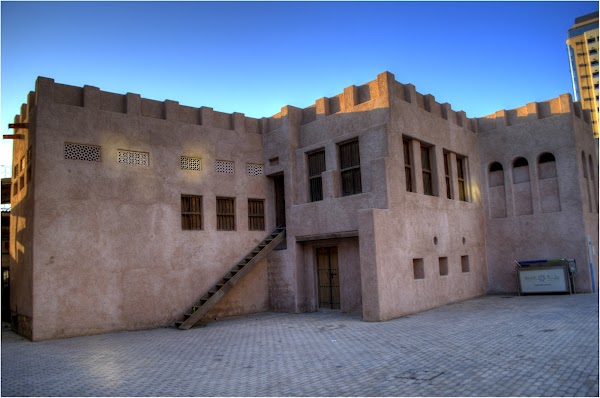 معهد الشارقة للفنون Sharjah Art Institute — Art in Sharjah