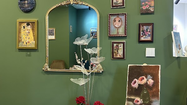 Shif's Artea Studio — Art in Dubai