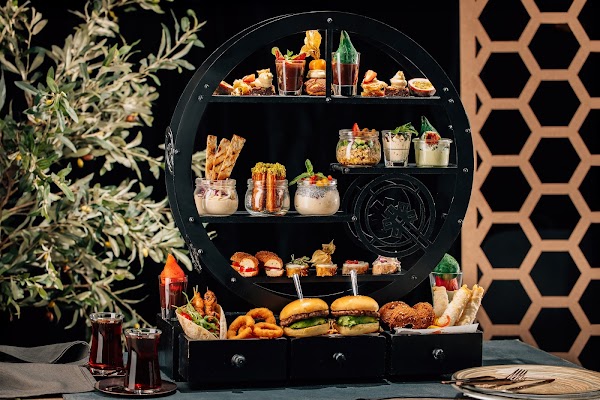 HuQQabaz Jumeirah — Cafés with Play Areas in Dubai