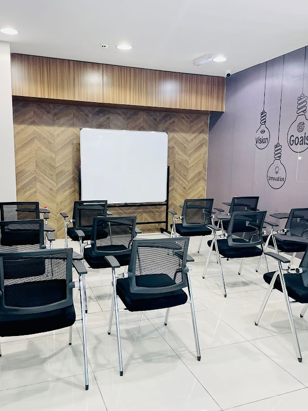Smartzett Academy — Coding in Sharjah
