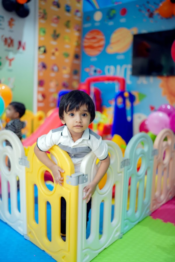 BRIGHT MOON LANGUAGES EDUCATION CENTER — Languages in Sharjah
